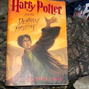 Harry Potter and the Deathly Hallows Book